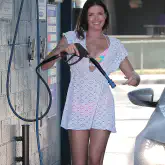 gallery/carwas-celeb-courtney-robertson-01.jpg