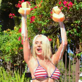 gallery/carwash-celeb-courtney-stodden-10.jpg