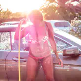 gallery/aqua-angel-italian-sexy-bikini-carwash-03.jpg