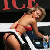 gallery/138-water-khloe-terae-22.jpg